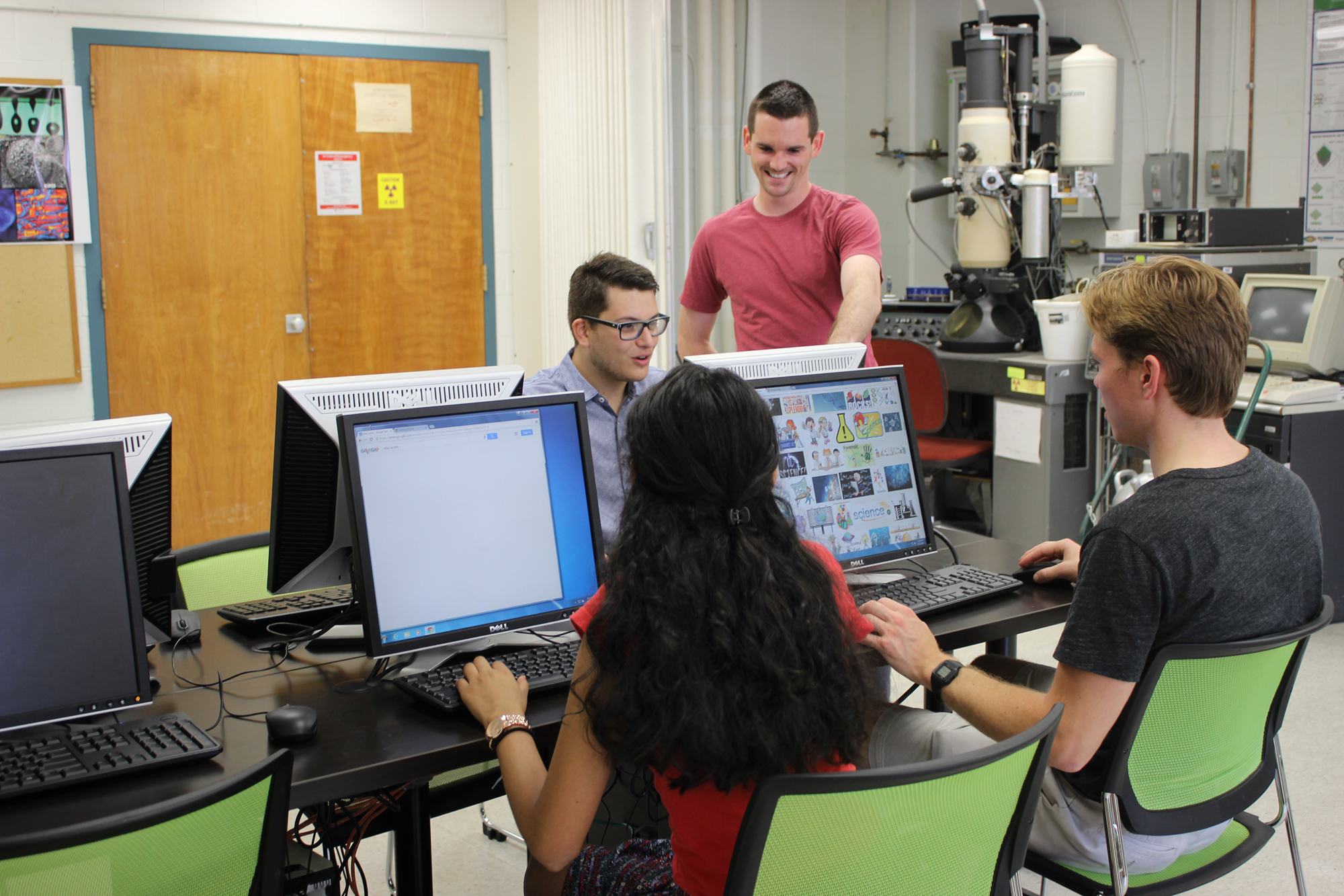 Six new workstations complement the MSE undergraduate teaching lab